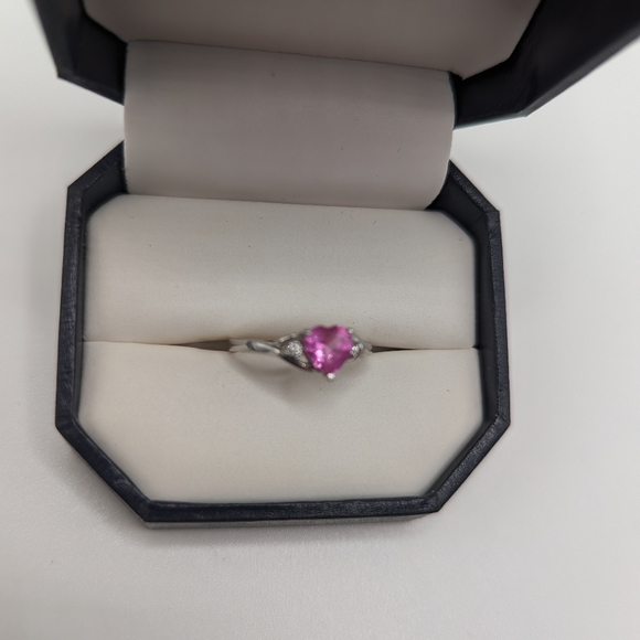 Pink Sapphire Heart Promise Ring - Picture 3 of 3